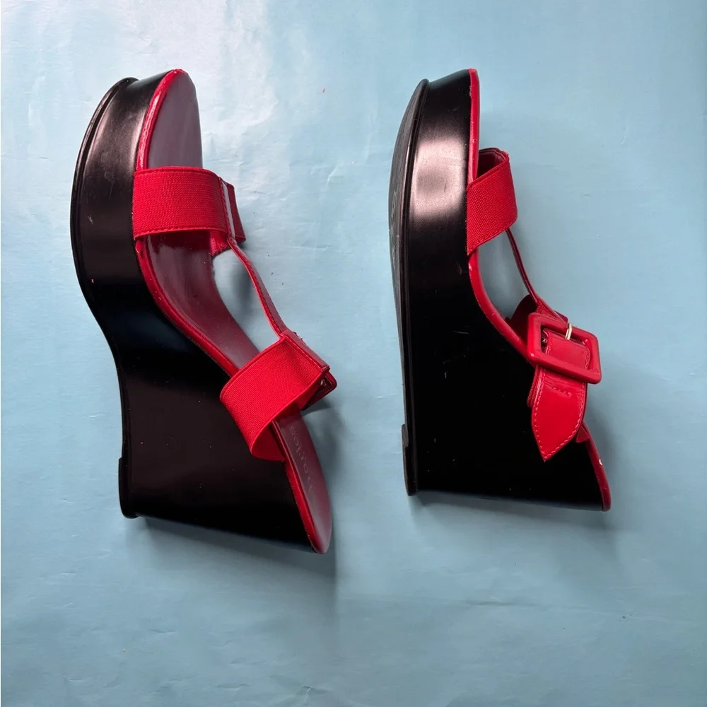 Charles By Charles David Red Patent Platform Sandals Size 7.5 - Picture 7 of 16
